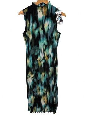 *NWT* Future Collective Women's Multicolor Sleeveless Dress